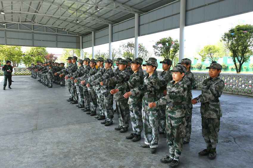 家长发现孩子不愿上学咋办(图1)