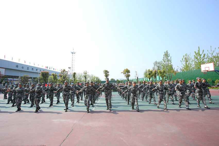 孩子不想去上学了怎么办？要怎么正确的沟通呢？(图2)