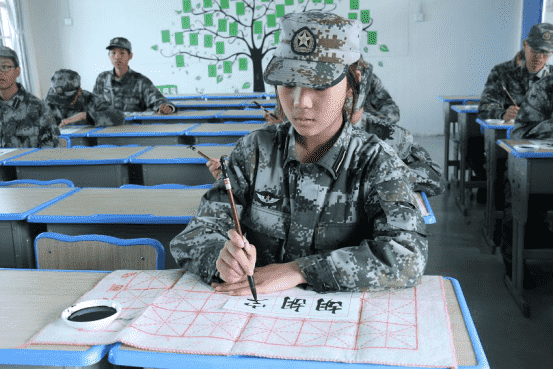 的青春叛逆学校提醒:拒绝孩子的“消费观”产生攀比心理(图1) 的青春叛逆学校提醒:拒绝孩子的“消费观”产生攀比心理(图1)